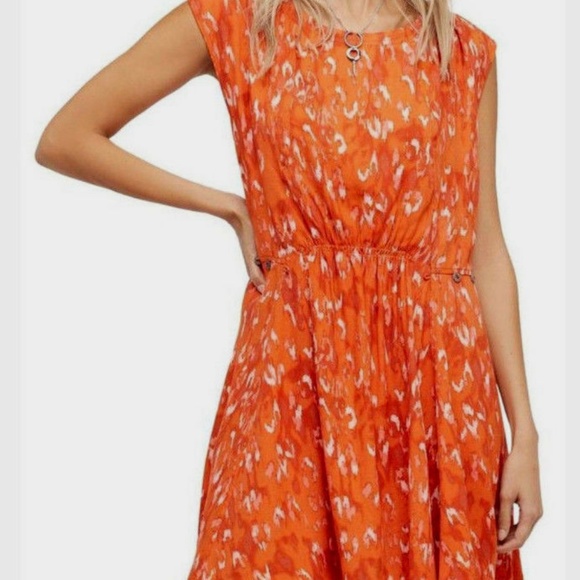 Free People Dresses & Skirts - NWT Free People Fake Love Printed Mini Dress XS